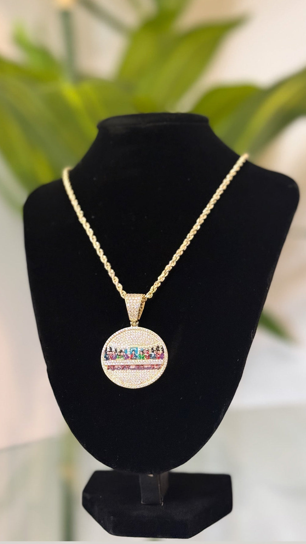 14K Gold Round Last Supper Medallion Pendant Necklace – 22” Rope Chain (4mm)